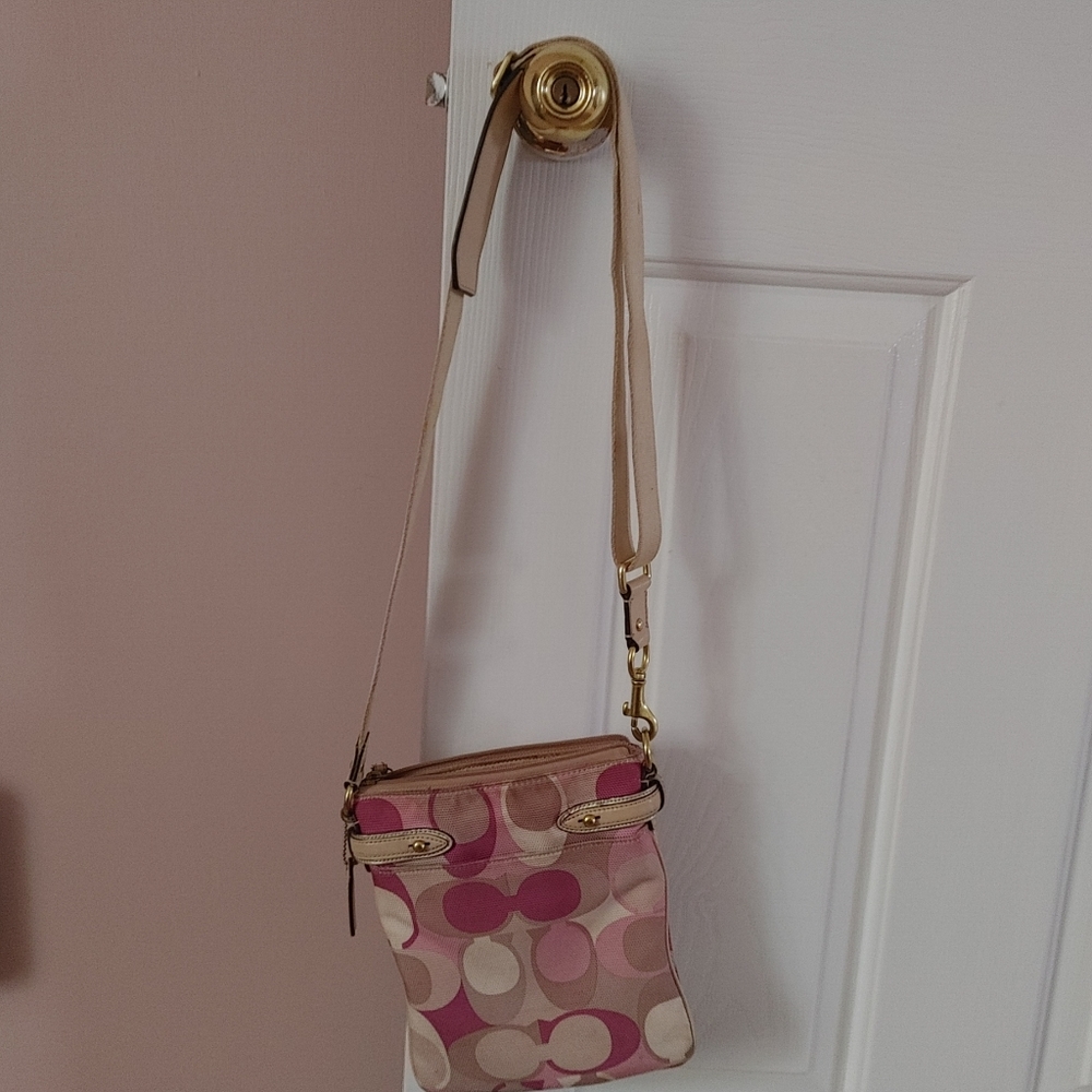 Authentic Coach Leather - Picture 7 of 15